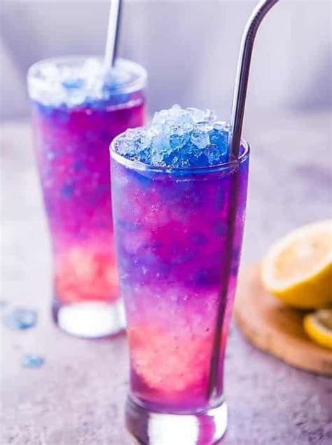 8 Galaxy Cocktails That Will Take You Out Of This World!