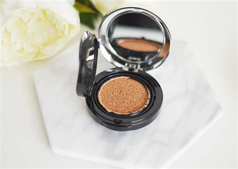 Isadora Nude Cushion Foundation Nude