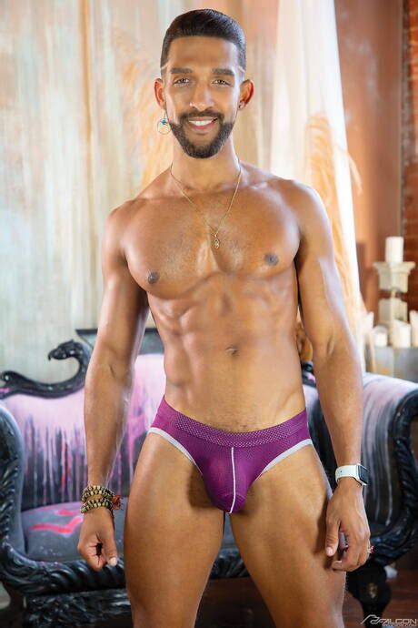 Black Hunky Guy Luka Phoenix And Andre Bedford In Hot Anal Sex