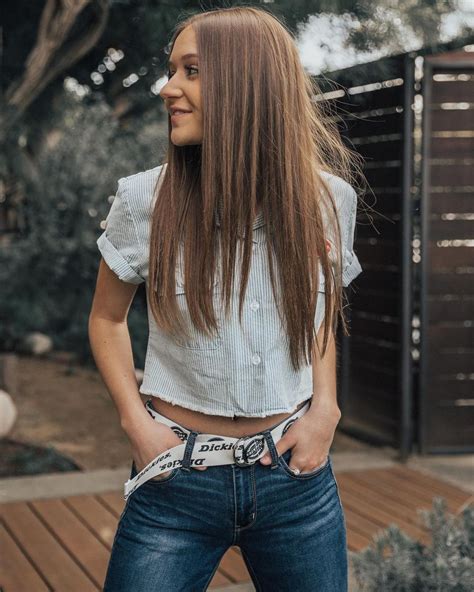 Riley Lewis - Personal Pics 02/26/2019 • CelebMafia