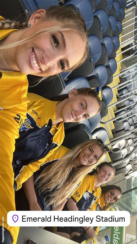 Caitlin Beevers Nude OnlyFans Leaks Fappening FappeningBook