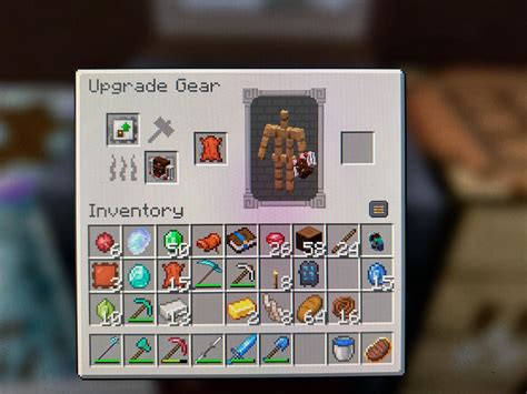 I can’t seem to be able to upgrade my travelers backpack? : r/Minecraft