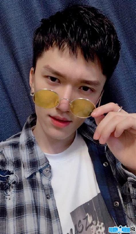 Hot boy Lý Tinh Đàm