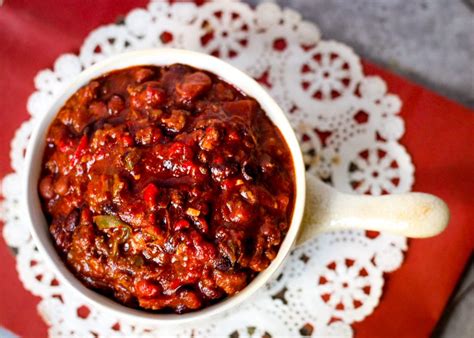 Spicy Slow Cooker Chili Ladle And Grain