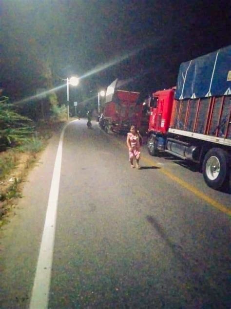 Bloquean Carretera Federal Acapulco Zihuatanejo Noticias Del Estado