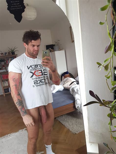 In T Shirt Nudes Gayporn NUDE PICS ORG