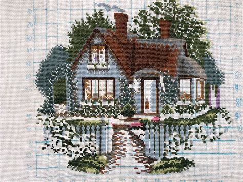 Этап процесса вышивки «Дом мечты» - Вышивка крестом