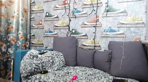 Bbw Dances And Shows Off Her Curves Big Tits Porn Xhamster