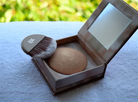 Urban Decay Naked Illuminator Powder Aura The Luxe List