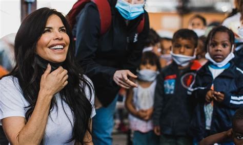 Jeff Bezos and Lauren Sánchez Bezos help protect Peru's rainforest ...
