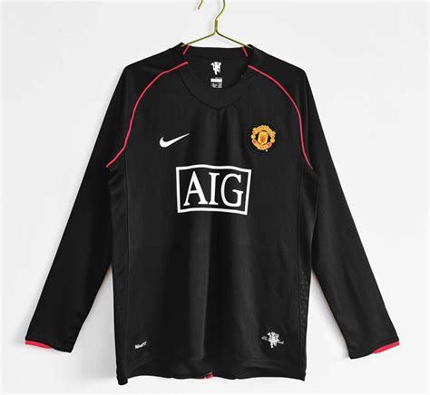 The Retro Kits Manu Away Kit Long Sleeves