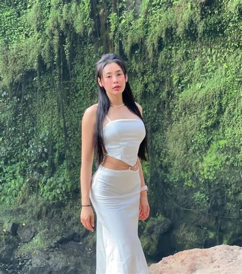 Hot Girl Di N M Ng Manh Khoe D Ng G I C M B N Th C N C