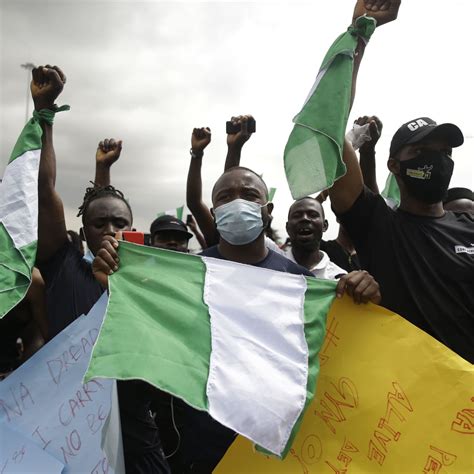 Nigerian Protesters Shut Down Africas Largest City Escalating