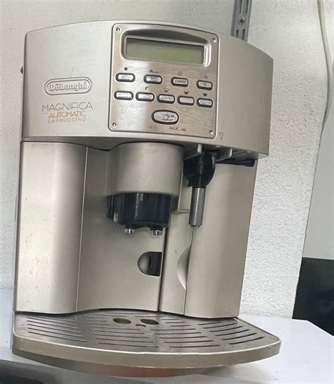 Кофемашина DeLonghi ESAM 3500 S Magnifica Automatic Cappuccino