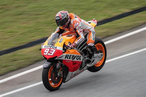 REPSOL LAUNCHES LATEST MOTO FORMULA PREMIUM 4T 10W40 MULTIGRADE OIL ...