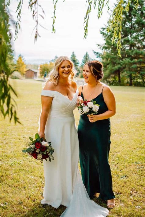 Maid Of Honor Vs Matron Of Honor Difference And Comparison