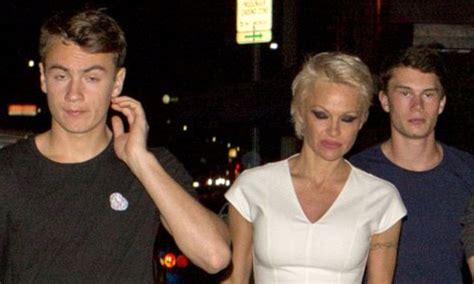 Pamela Anderson On Sex Tape And Why Her Pixie Cut S Boosted Her Sex Life Daily Mail Online