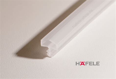 Уплотнитель для межкомнатных дверей PVC белый