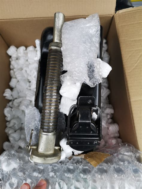 Оригинальная канистра в запаску. — BMW 5 series (E34), 2 л, 1994 года ...