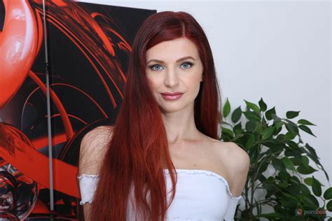 Master Of Puppets Lina Arian 1on1 BBC No Pussy Gapes Pee Drink Cum In Mouth GL527