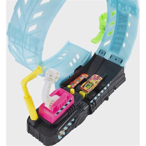 Pista Loop Brilha No Escuro Hot Wheels Monster Trucks Hbn Pirlimpimpim Brinquedos