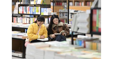 Продажбите на дребно на книги в Китай са нараснали с 4,72 процента