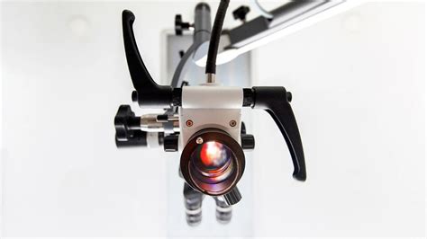 Для чого мікроскоп в стоматології? - Bilobrov Clinic