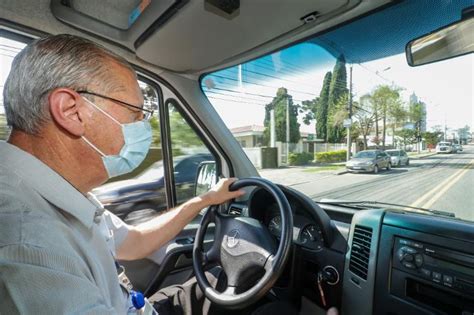 'Muito controle emocional', conta motorista de ambulância sobre a ...