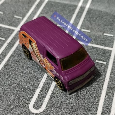 Jual Giftpack Loose Hot Wheels Dodge Van Ungu Hotwheels Dodge Van News Hw Custom Dodge Van