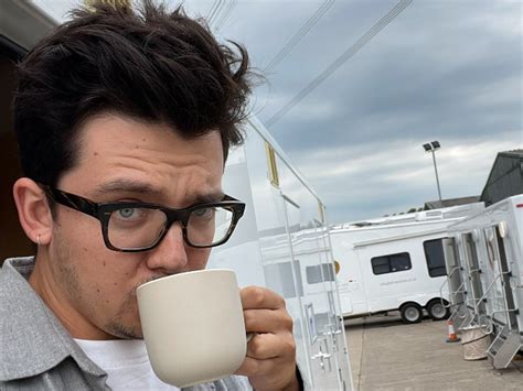 Netflix La Saison De Sex Education D Bute Son Tournage T L Jours