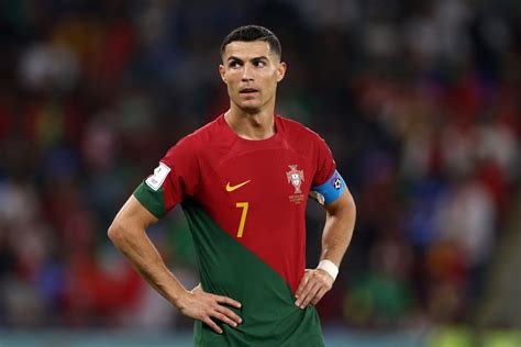 Cristiano Ronaldo Reportedly Offered 3 Year 225m Contract By Saudi