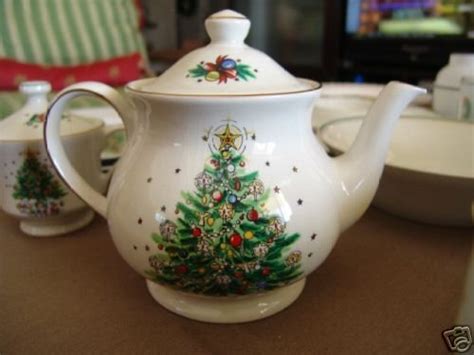 Christmas Eve" by Salem China - Large Collection | #33622459