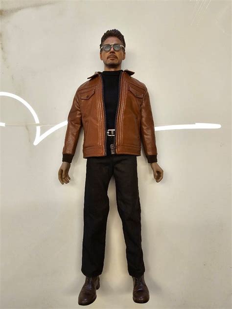 Scale Kitbash For Hot Toys Iron Man Hobbies Toys Toys Games