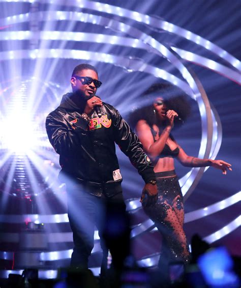 34 Sexy Lyrics That Need To Be On Your Valentine's Day Playlist | iHeart