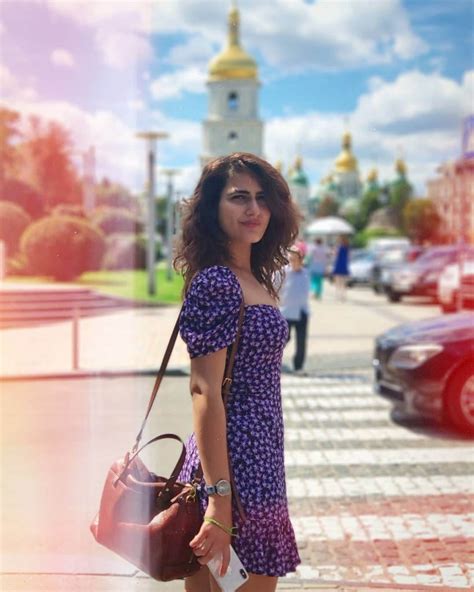 Hot Fatima Sana Shaikh Photos That Will Make Your Day Better Thblog