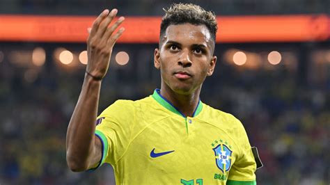 real madrids rodrygo explains  neymar   idol