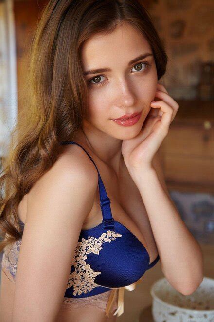 Mila Azul Buxom Babe Carfue Metart Porn Pic