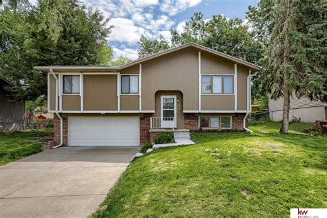 11817 Golden Blvd Bellevue Ne 68123 House Rental In Bellevue Ne