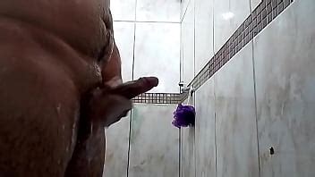 Dotado en el baño XVIDEOS