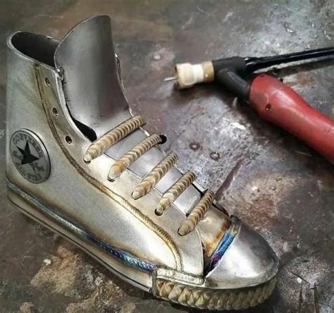 Челябинский кроссовок : r/Epicentr