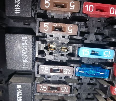 Китайский Предохранитель Мать Его😡 — Lada Гранта (1G), 1,6 л, 2015 года ...