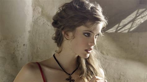 Portrait Model Julia Saner Lingerie Women Juicy Lips Brunette HD