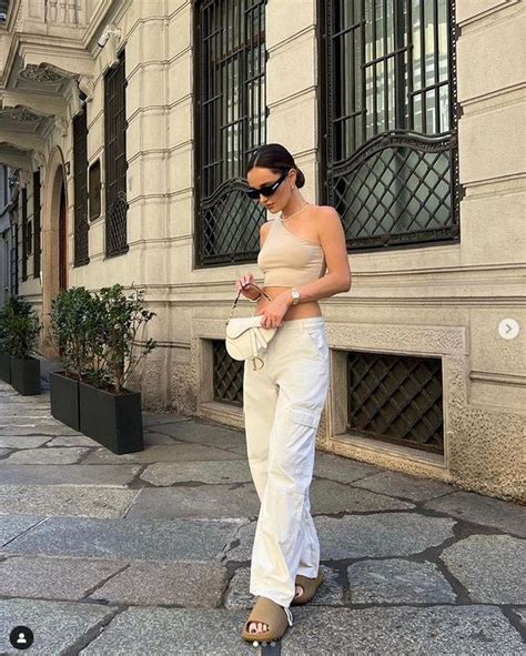 Marina Uczenko Pozuje W Bikini I Wyznaje Czytam E Mam Figur Letniego Ch Opca Jestem Za