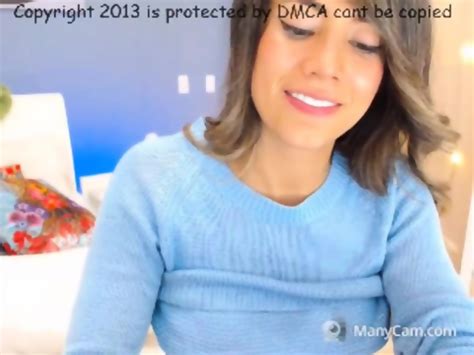 BellaMilly Hot Latina Blonde Masturbates