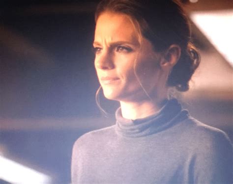 Pin By Andrea Bancroft On Stana Katic Mega Hot Hoop Earrings Earrings Jewelry