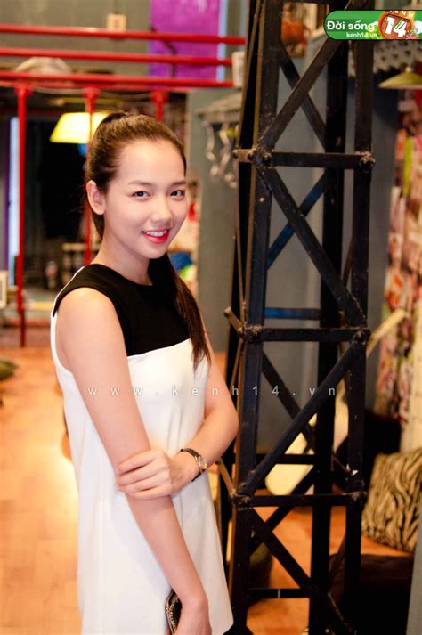 Chùm ảnh Hot girl Hà Nội pose ảnh xinh lung linh