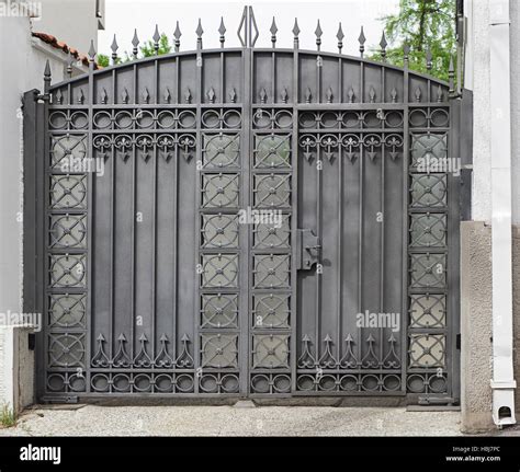 Grey Iron Gate Hi Res Stock Photography And Images Alamy