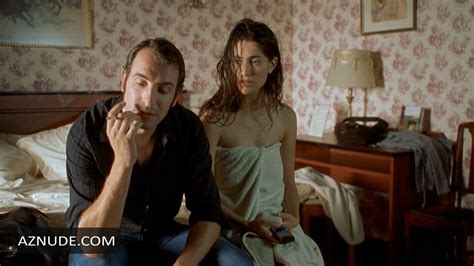 L AMOUR AUX TROUSSES NUDE SCENES AZNude