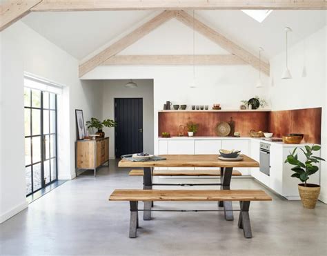 Choosing your dining table | The Oak Furnitureland Blog