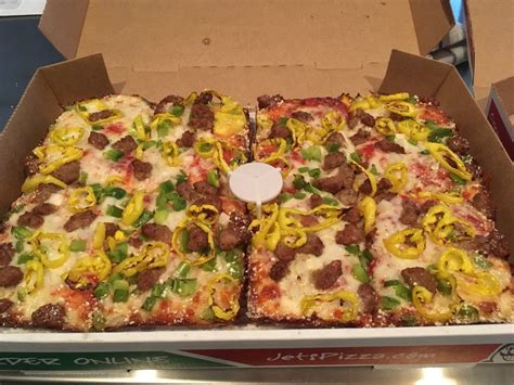 Jet’s Pizza - 10 Photos & 49 Reviews - Pizza - 4718 Anthony Wayne Dr ...